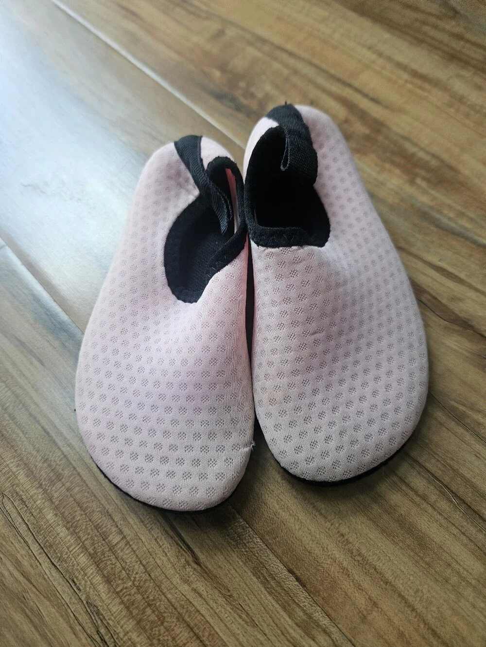 Kids Pink Slip-On Water Shoes Size 9/10